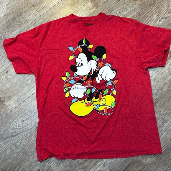 Christmas Mickey T-Shirt - Picture 1 of 4